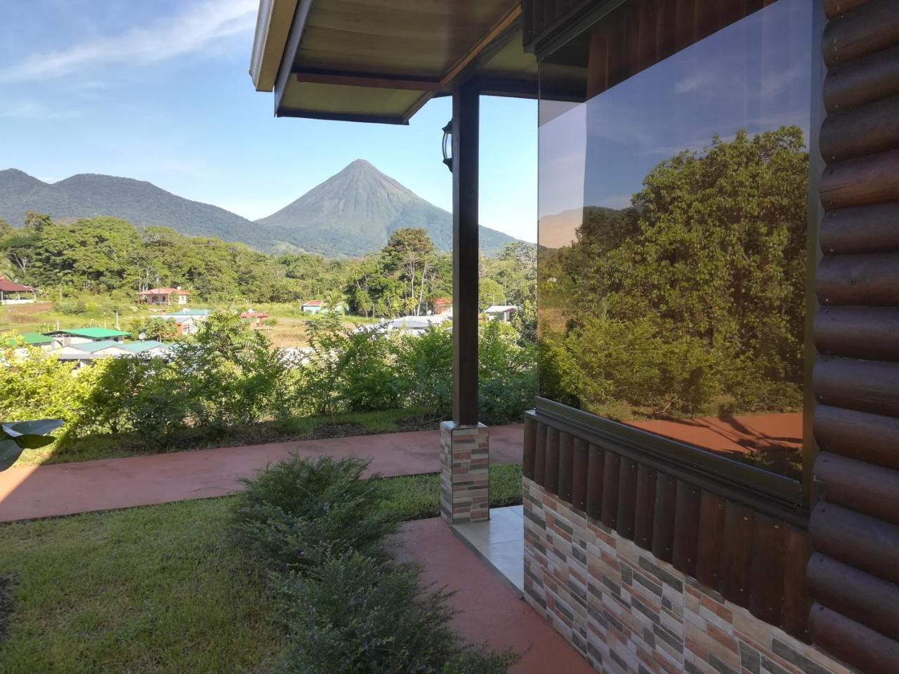Cabanas Suenos Del Arenal La Fortuna Bagian luar foto